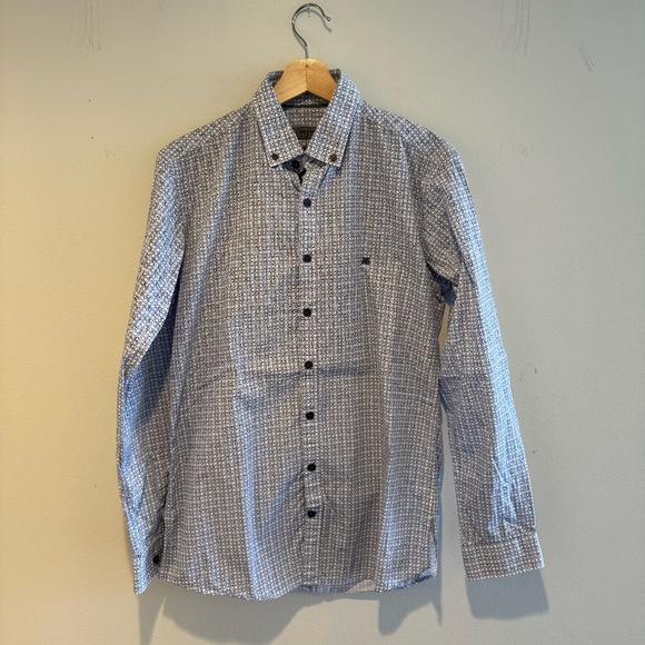 Givenchy Men's Patterned Button-Up Shirt - Size M (Slim Fit) - 100% Cotton - Picture 1 of 4